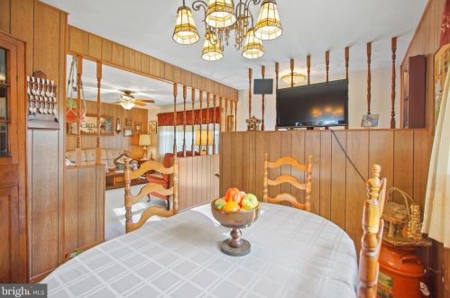 7612 Pollen St, Lorton VA  22079-1636 exterior