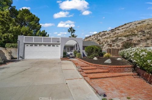 29325 Snapdragon Pl, Santa Clarita, CA 91387-1860