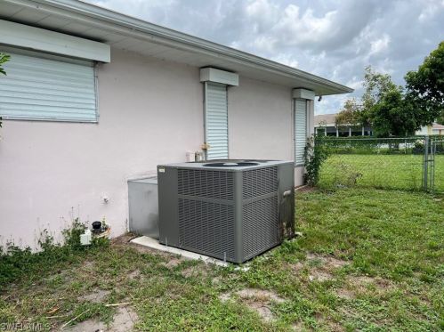 219 Burnside St, Lehigh Acres, FL 33936-6903