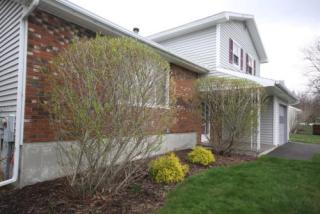 31 Linton St, Beckers Corners, NY 12158-9740