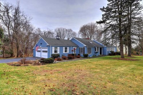 144 Sport Hill Rd, Bridgeport, CT 06612-2247