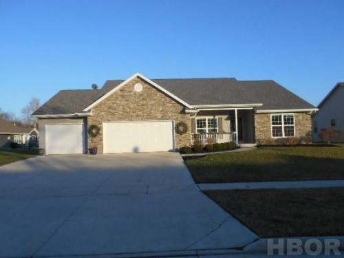 321 Winter Pine Dr, Findlay, OH 45840-8602