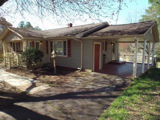 307 Playground Rd, Walhalla SC  29691-1533 exterior