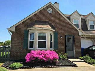 421 San Roman Dr, Chesapeake, VA 23322-8061
