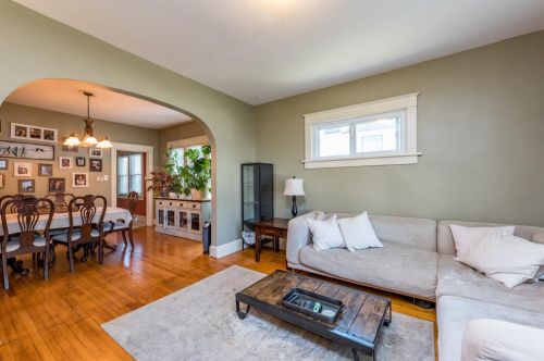 6719 22nd Ave, Kenosha, WI 53143-1223