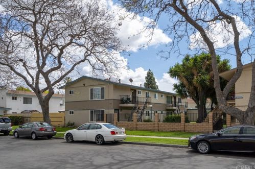 2248 Colchester Dr, Anaheim, CA 92804-4260