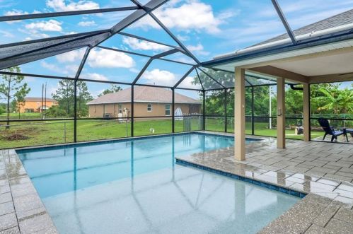 406 Windermere Dr, Lehigh Acres, FL 33972-1047