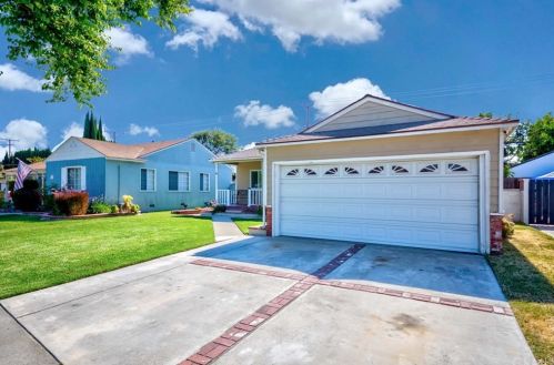 4255 Petaluma Ave, Lakewood CA  90713-3322 exterior