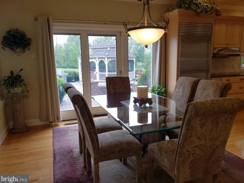 4260 Wyndemere Cir, Schnecksville PA  18078-3527 exterior