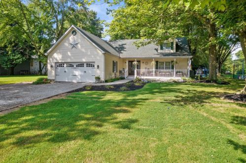 1755 Stuttgart Dr, Saint Martin OH  45118-8435 exterior