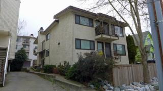 1742 56th St, Seattle, WA 98105-2438