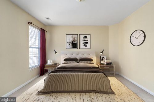 1260 Corbett Pl, Woodbridge VA  22191-1045 exterior