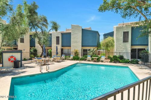 2946 14th St, Phoenix AZ  85014-5676 exterior