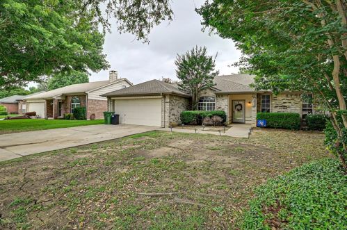 1613 Oxford Dr, Midlothian, TX 76063-3370