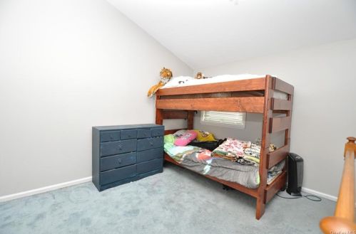 13 Oak Ave, Highland Falls NY  10928-1308 exterior