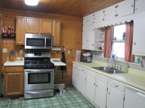 1005 Pine Ave, Yuba, WI 54634-4276