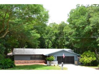 2318 Dartmouth Rd, Deland, FL 32724-8405