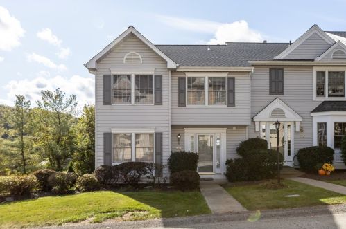 216 Fieldbrook Dr, Canonsburg, PA 15317-9765