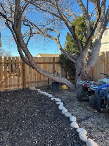 46 Loch Lomond Ln, Pueblo CO  81001-1748 exterior