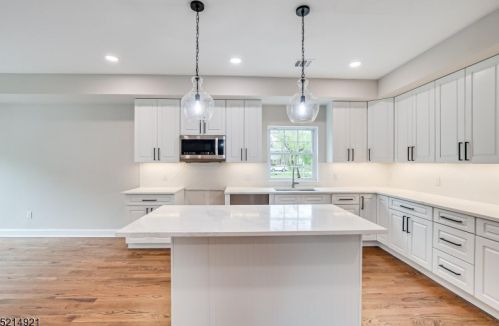 421 River Rd, Rahway NJ  07065-4203 exterior