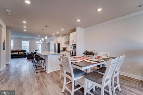 14957 River Walk Way, Woodbridge VA  22191 exterior