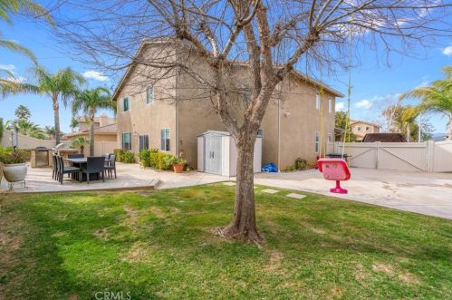 765 Windbound Ave, Beaumont CA  92223-7098 exterior