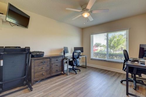 5860 Poe Ct, Port Saint Lucie FL  34986-4644 exterior