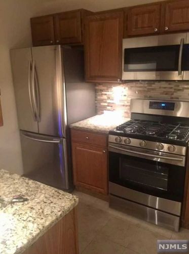 747 Pepperidge Rd, Mahwah NJ  07430-3452 exterior