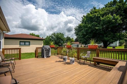 837 Spencer Ave, Hermitage PA  16146-3159 exterior