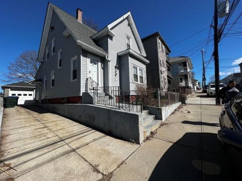 549 Union Ave, Providence, RI 02909-4809