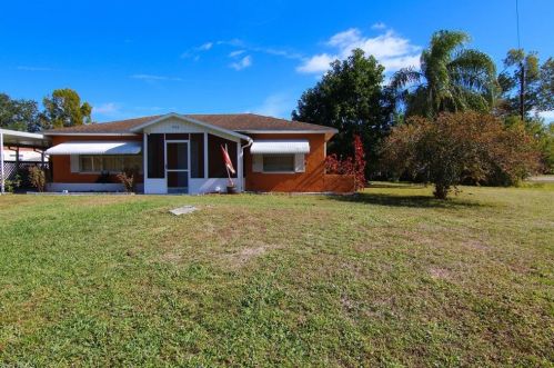 906 Gerald Ave, Lehigh Acres, FL 33936-0980