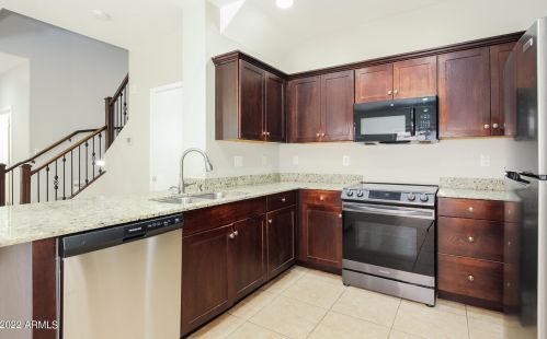 2806 73rd Dr, Phoenix AZ  85035-3256 exterior