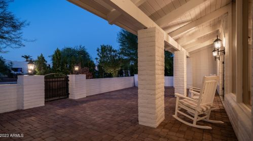 5851 Sharon Dr, Scottsdale AZ  85254-3725 exterior