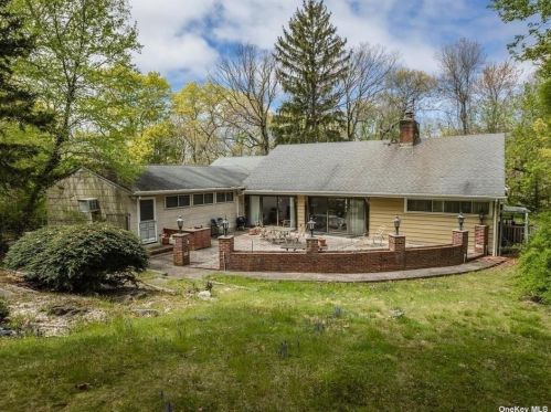 613 Caledonia Rd, Huntington Station NY 11746-5122 exterior