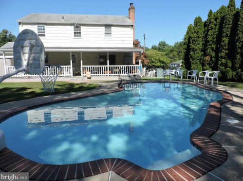 2936 Hannah Ave, Norristown, PA 19401-1531