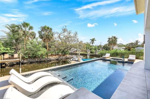 4470 Tarpon Ave, Bonita Springs, FL 34134-3983