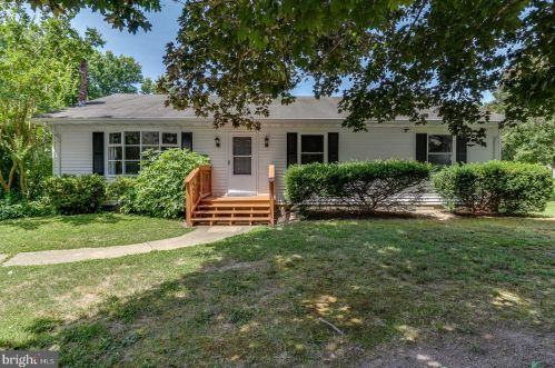 101 Acorn Ln, Dover, DE 19901-4089