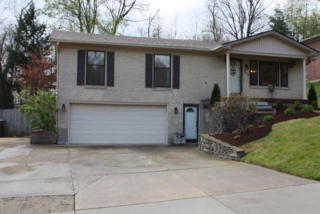 2614 Patio Ct, Louisville, KY 40214-1035
