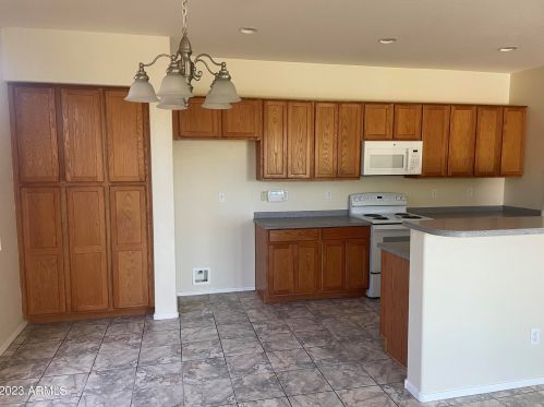 17791 Tasha Dr, Sun City AZ  85388-1773 exterior