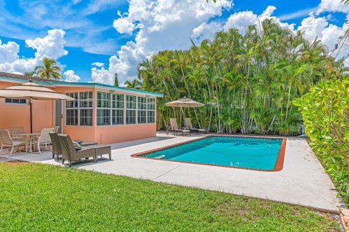 205 Rutland Blvd, West Palm Beach, FL 33405-5033