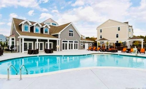 305 Copper Square Dr, Bethel, CT 06801