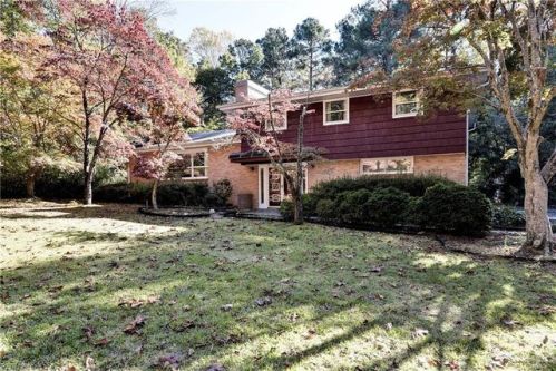 105 Quaker Meeting House Rd, Williamsburg, VA