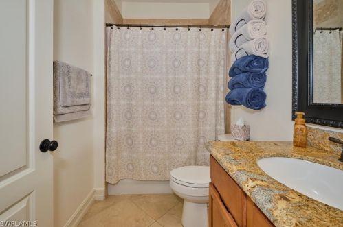 1121 1 Ter, Cape Coral FL  33991-1591 exterior