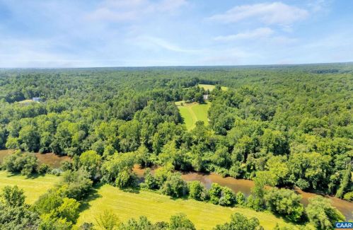 767 Thomas Farm Ln, Bybee, VA 22963-4279