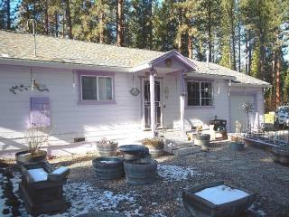 37048 Park Ave, Johnson Park, CA 96013-4206