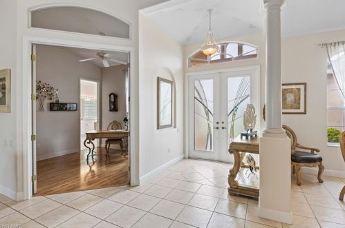 3201 4th Ln, Cape Coral, FL 33991-1039