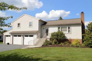 1349 Pennscott Dr, Landisville, PA 17538-1816