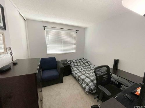 860 Plumwood St, Colton CA  92324-4523 exterior