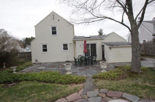 209 Commonwealth Ave, New Britain CT 06053-2402 exterior