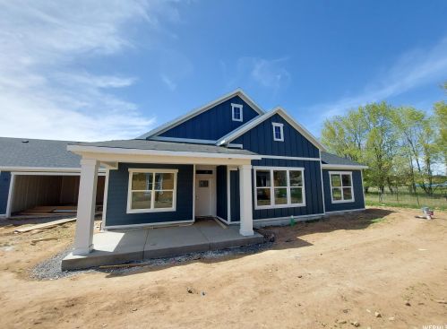 3746 200, Clearfield, UT 84015